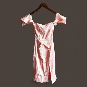 Elliatt Acacia Crape Textured peach dress XS